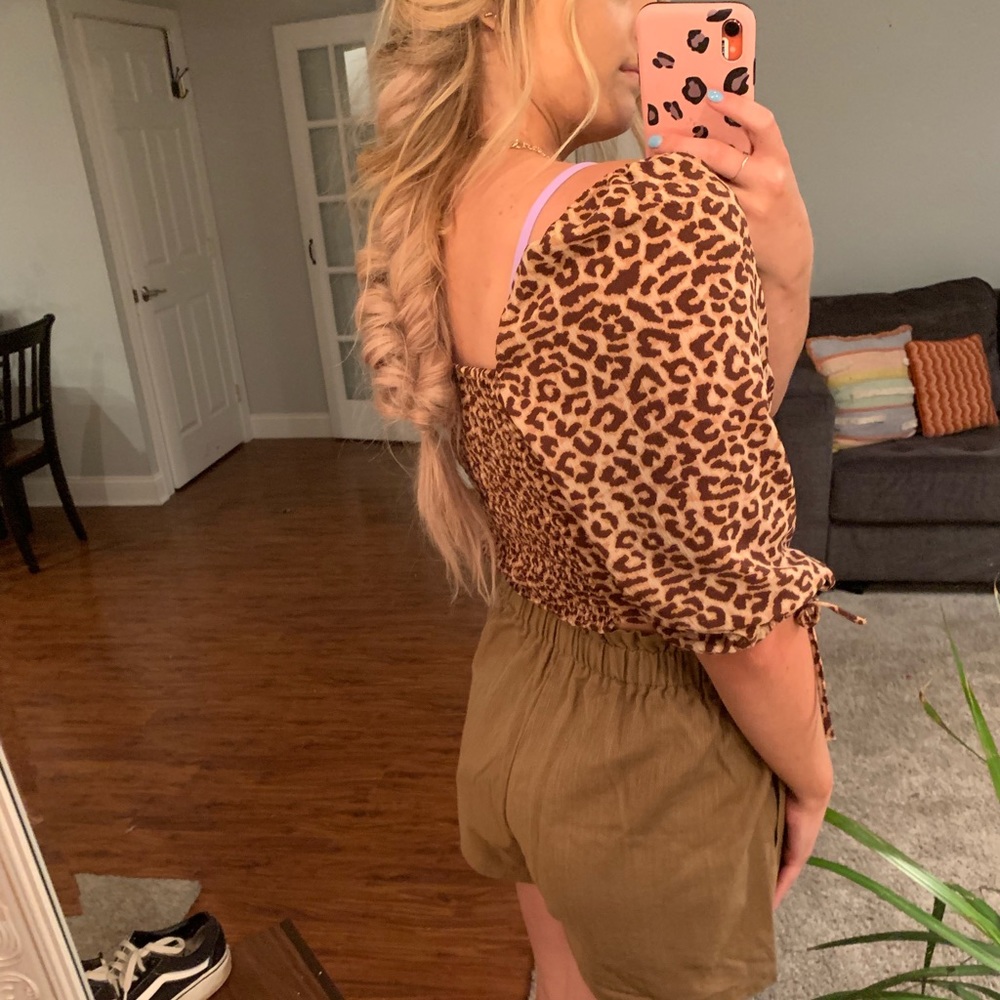 COTTON ON CHEETAH BLOUSE - Picture 5 of 8